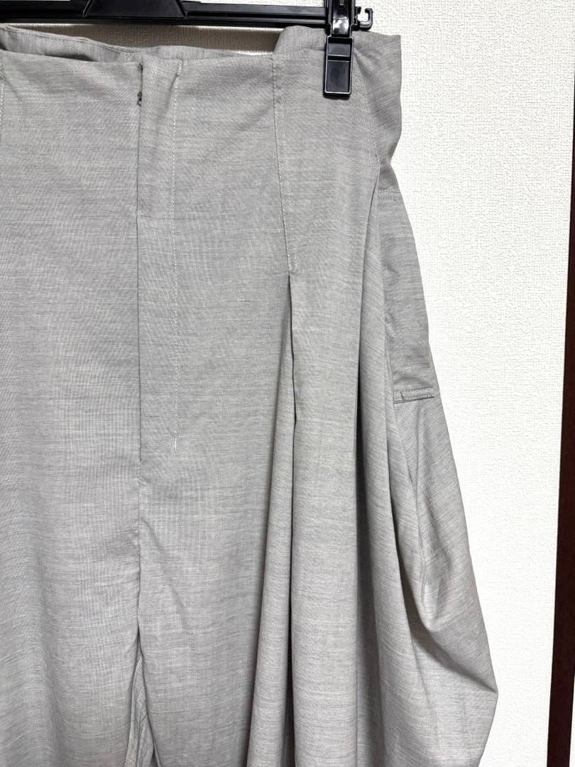 divka ハイウェスト立体パンツ