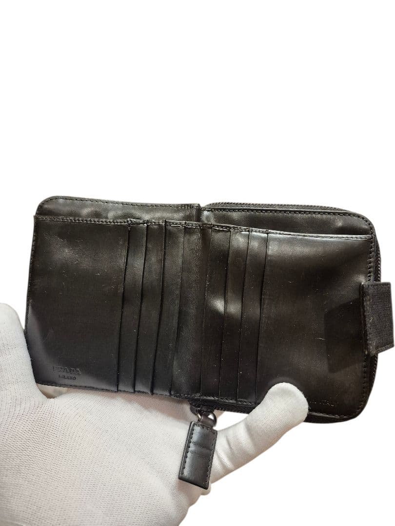 ＰＲＡＤＡ　プラダ　二つ折り財布　三角プレート　キャンパスレザー　ブラック