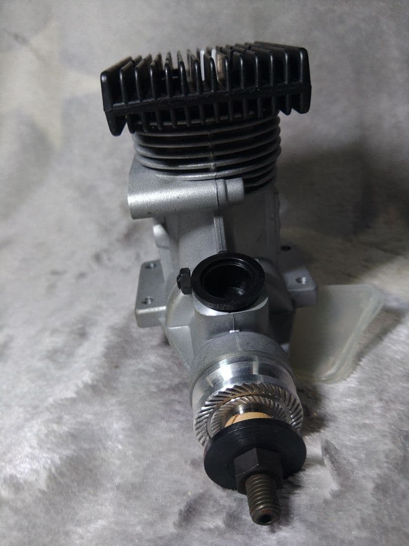 OS・MAX61SFNーHリング　ラジコンエンジン