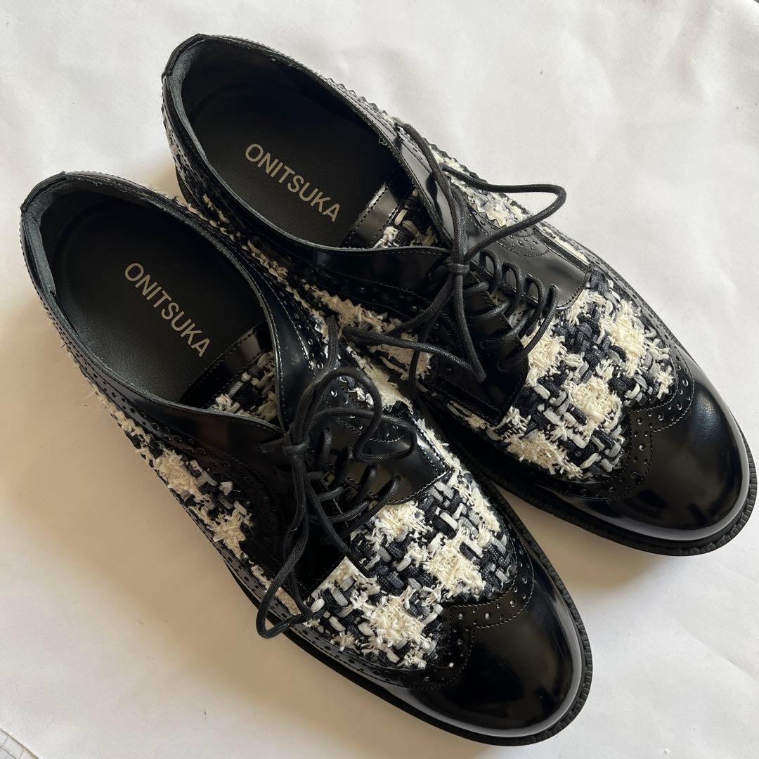 ONITSUKA BROGUEツイード