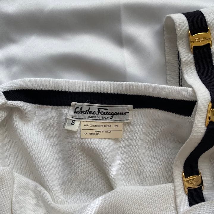 【Salvatore Ferragamo】デザインキャミソール