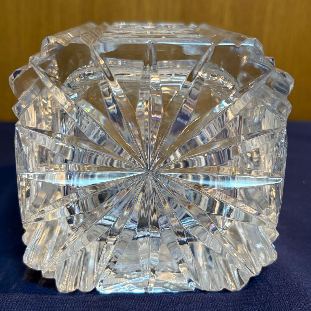 ボヘミアングラス　クリスタルガラス デキャンタ