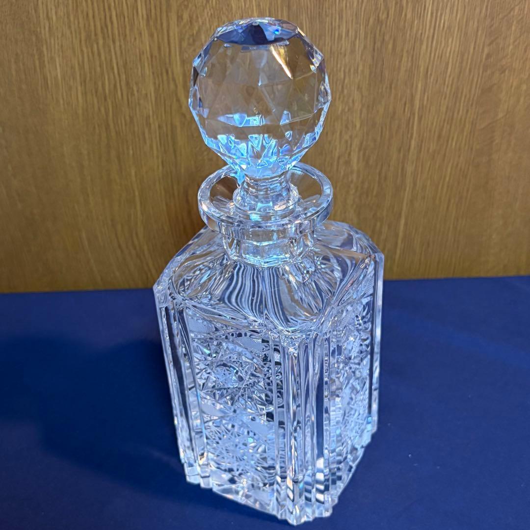 ボヘミアングラス　クリスタルガラス デキャンタ