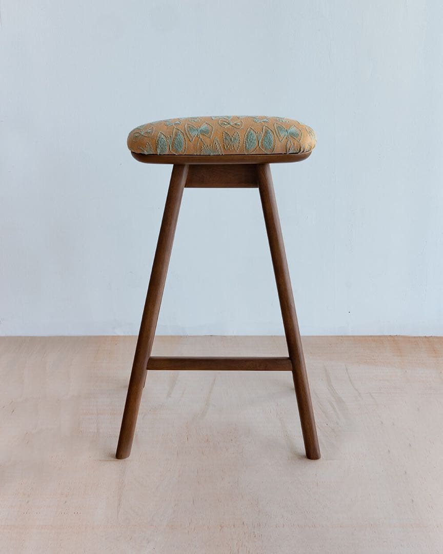 キッチンスツールBR(H530)＋ ミナペルホネンsky flower OR