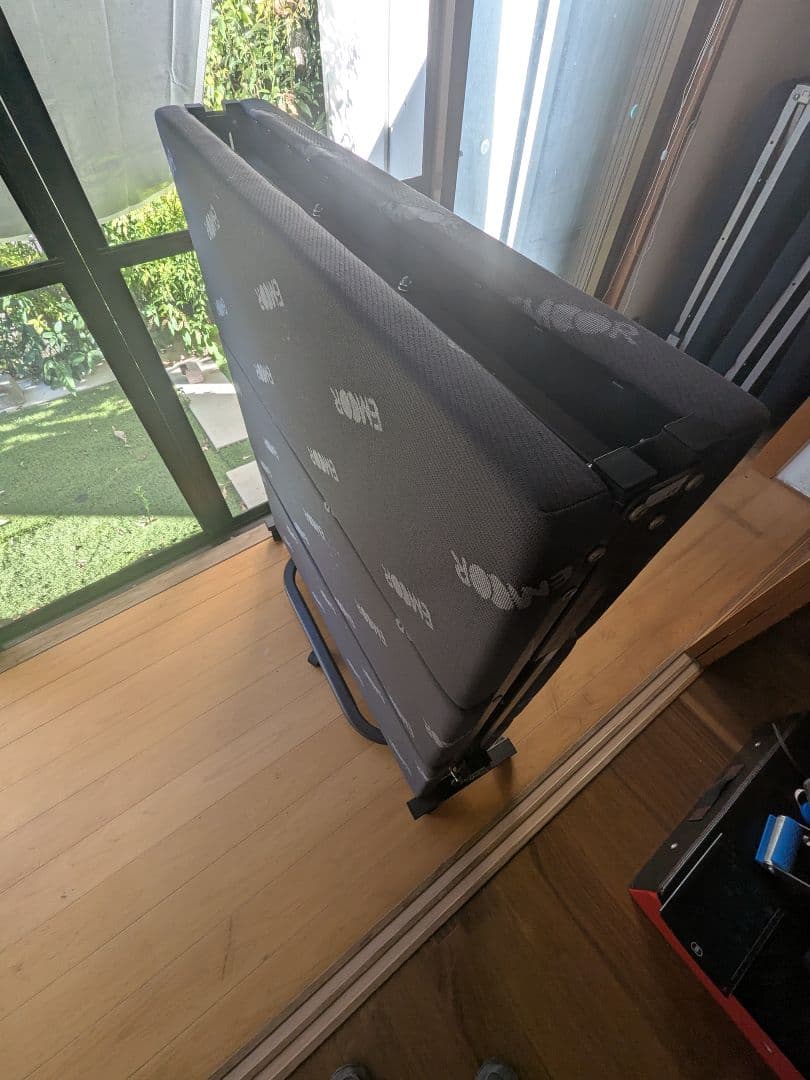 【送料込み】折りたたみベッド シングル EMOR 軽量 来客用 災害用