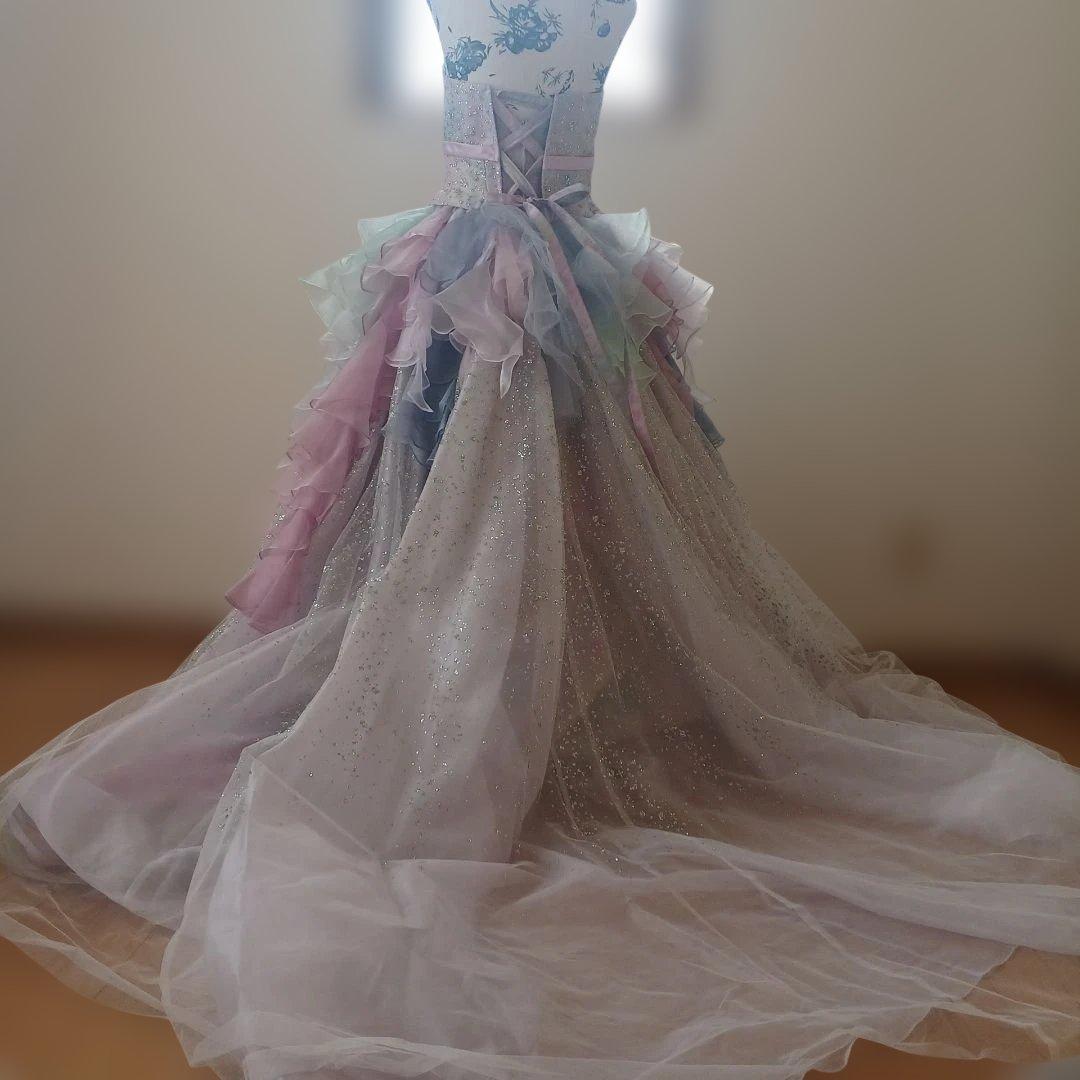 パステルフリルウェディングドレス