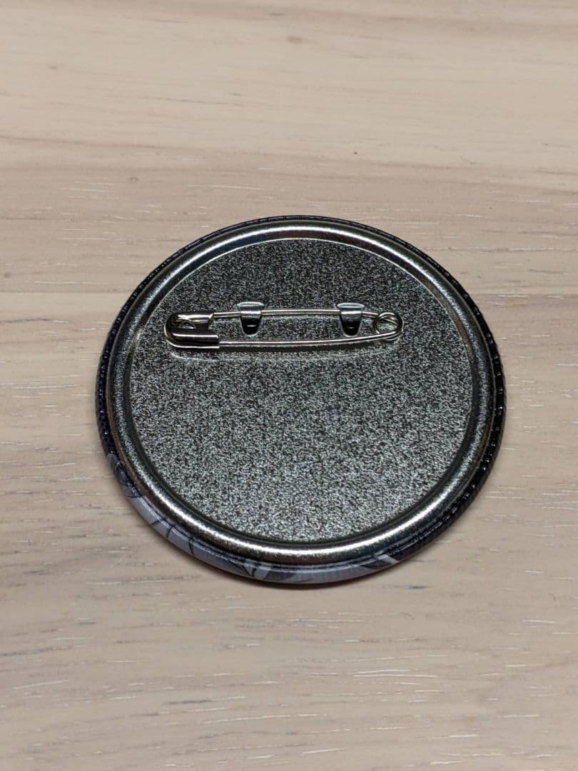 進撃の巨人 描き下ろし 缶バッジ ハンジ・ゾエ