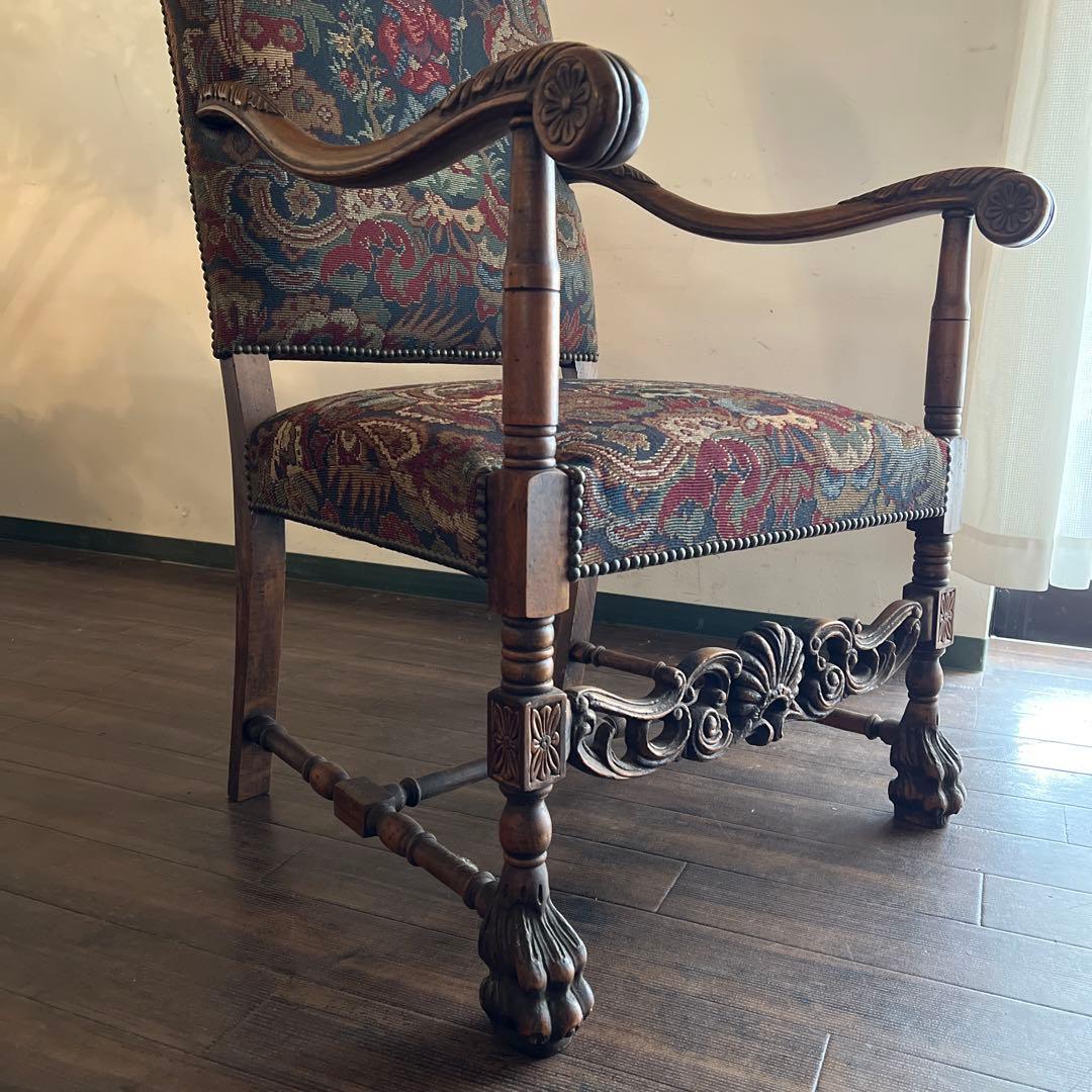 k207r124 神戸家具 カーヴィングアームチェア 英国アンティーク 彫刻装飾