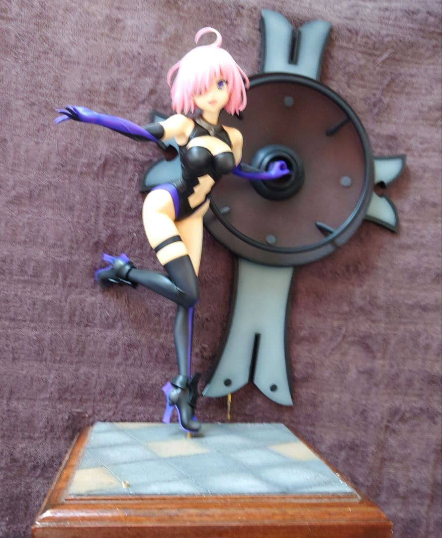 【塗装済完成品】マシュ・キリエライト 1/7 フィギュア ガレージキット