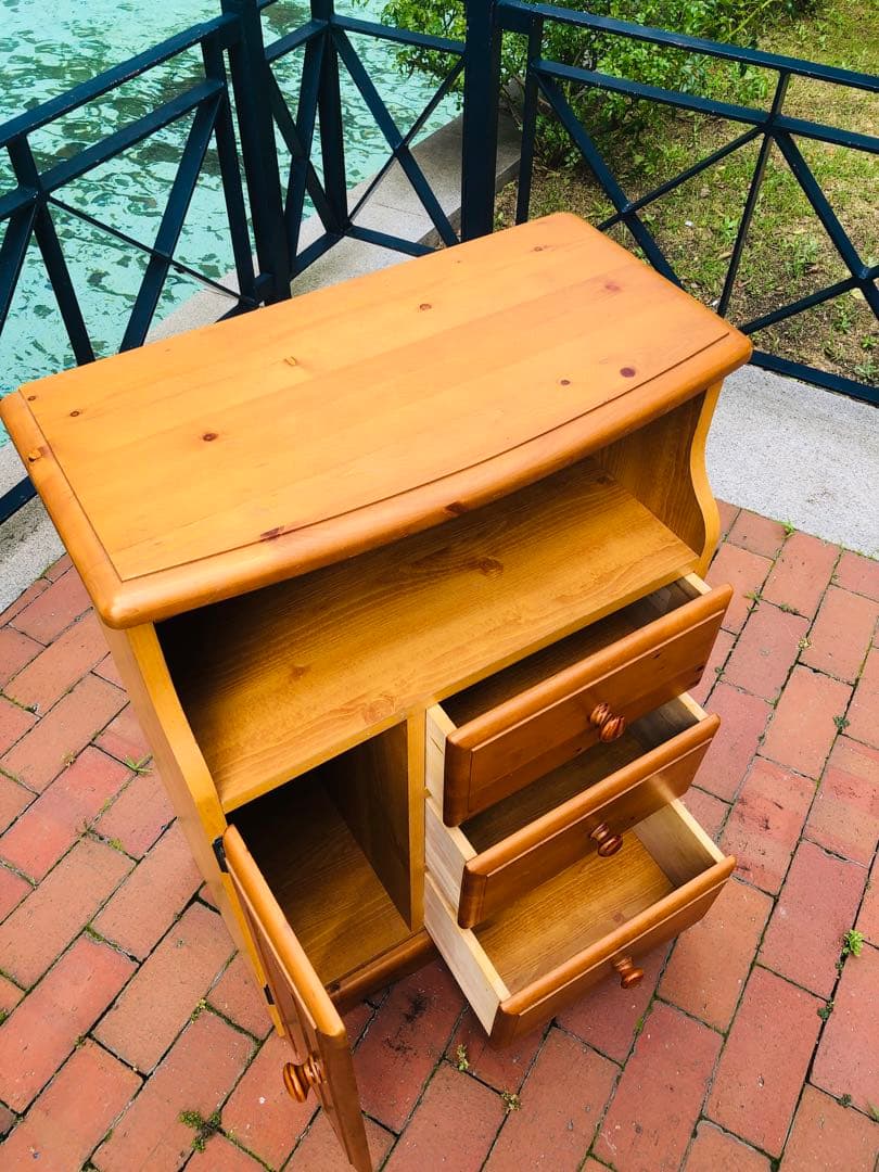 カントリー家具　木製キャビネット 3引き出し 1扉　電話台　花台　チェスト