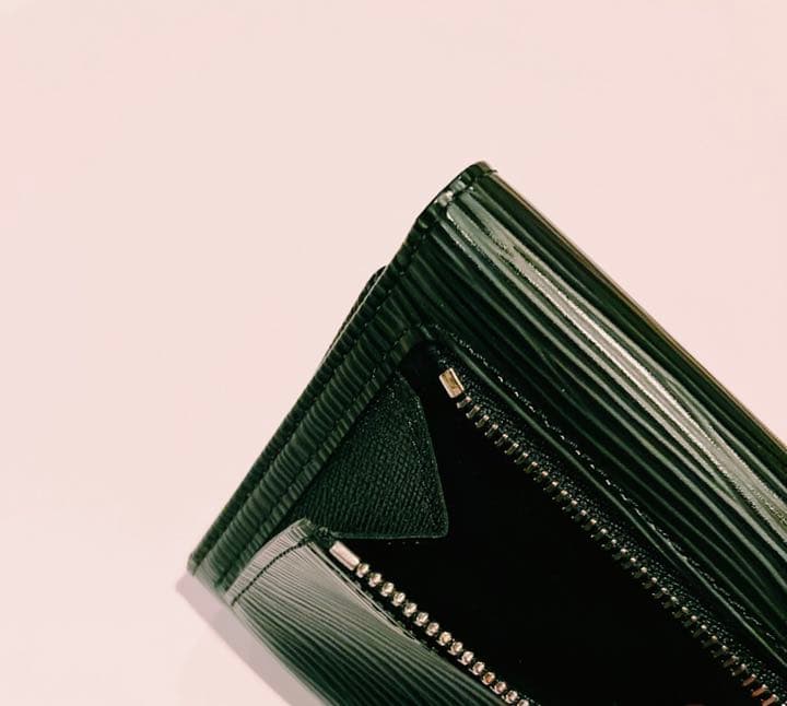 新品★LOUIS VUITTON(ルイヴィトン)折り畳み財布