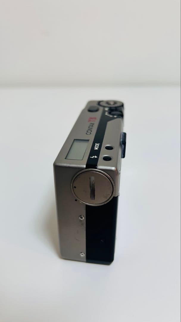 【シュシュ】CONTAX T3 本体のみ｜初代オーナー（内部くもりあり）