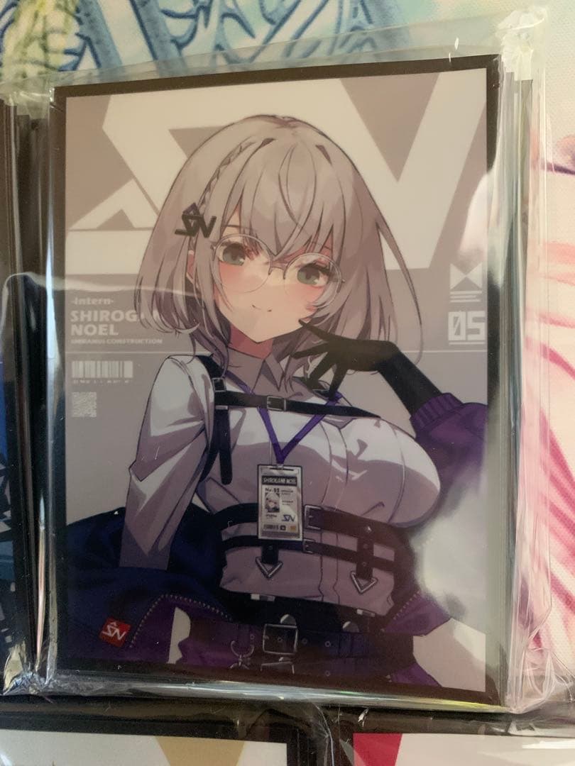 ホロライブ　カードスリーブ　すいせい　ノエル　みこ　フレア　ポルカ