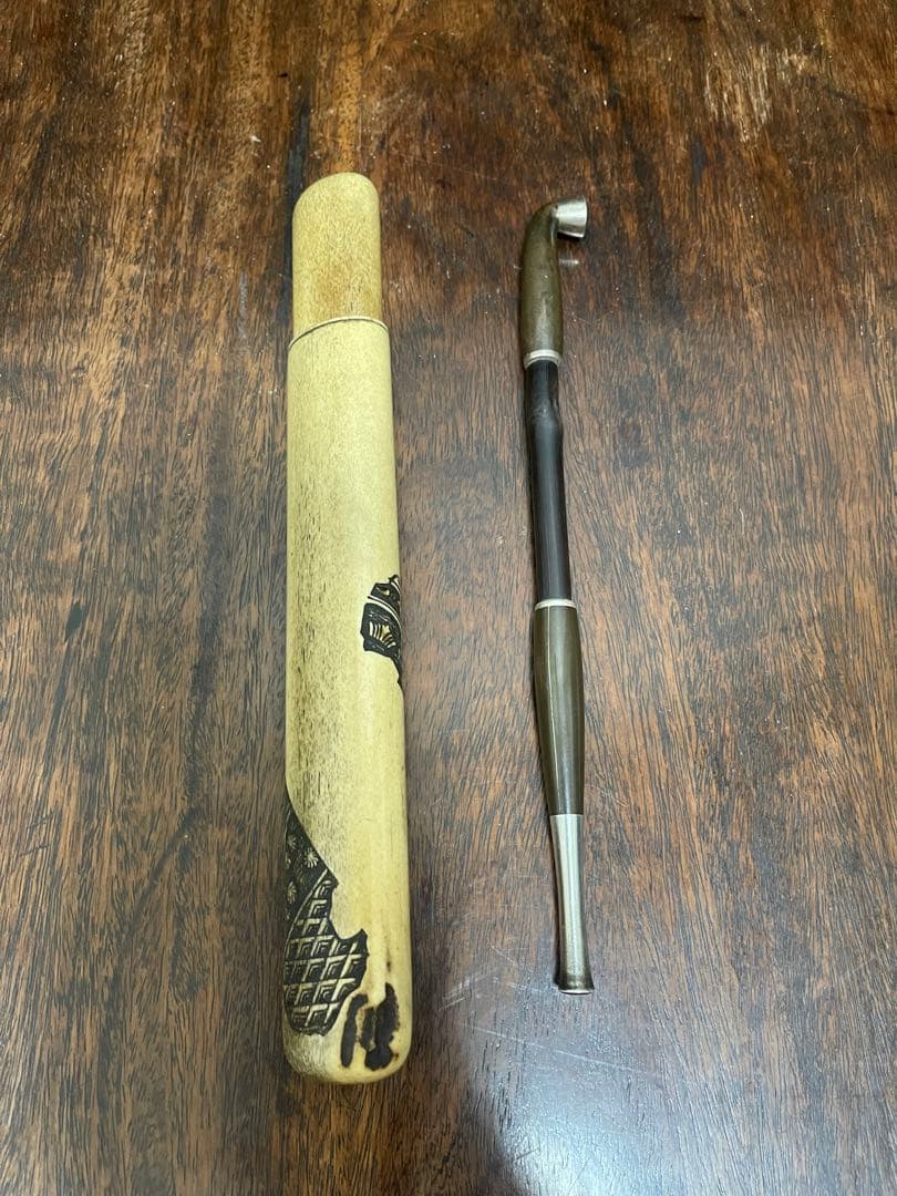 純銀キセル　骨製　彫刻キセル入れセット　煙草具　骨董古美術