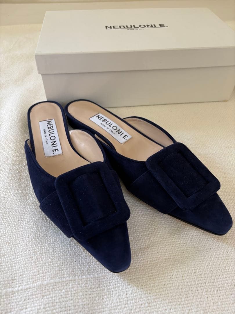 新品未使用★NEBULONIE ネブローニ　スエード バックルミュールサンダル