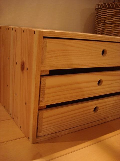 ★送料無料サイズ変更可能★A2丸穴3段引き出し②無垢材木製書類ケースオーダー可能