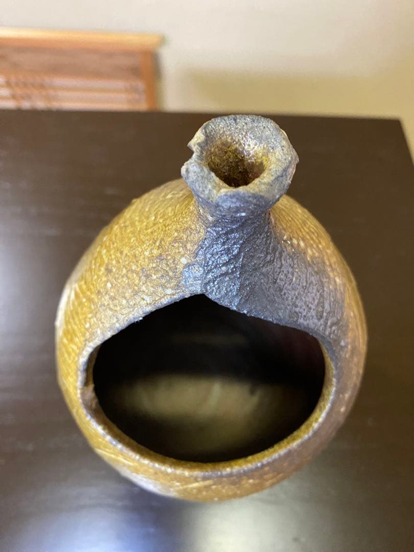 ⭐️本日限定⭐️茶道具/花入 『備前くりぬき掛花入』 岡田輝 共箱 茶の湯