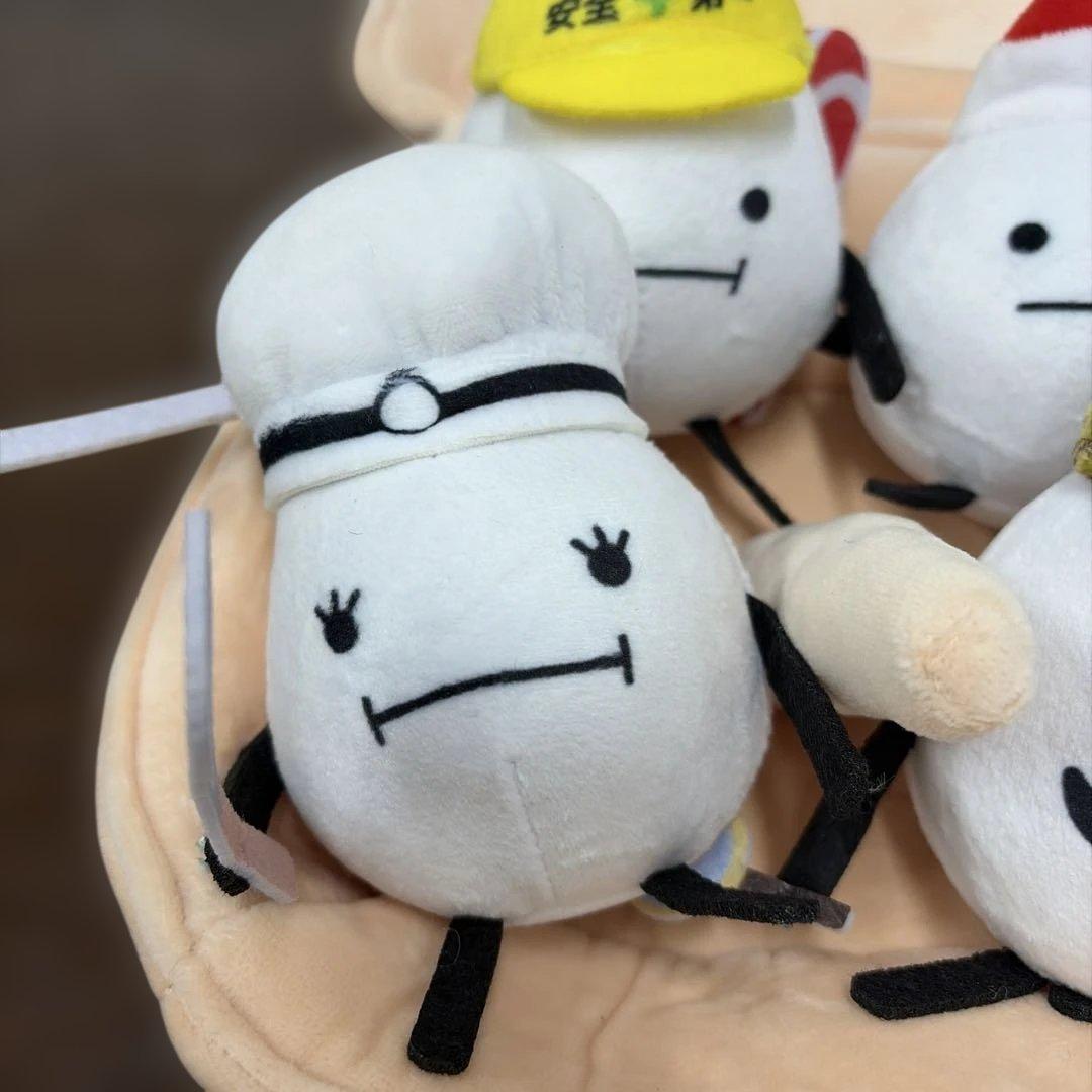 公式　新品　ひみつのおるすばん　探偵たまご他　ぬいぐるみ