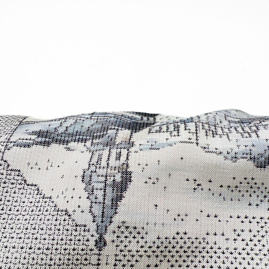 小紋　都喜ヱ門　本場大島紬　手織り　白大島紬　亀甲　街並み　着物　044a p