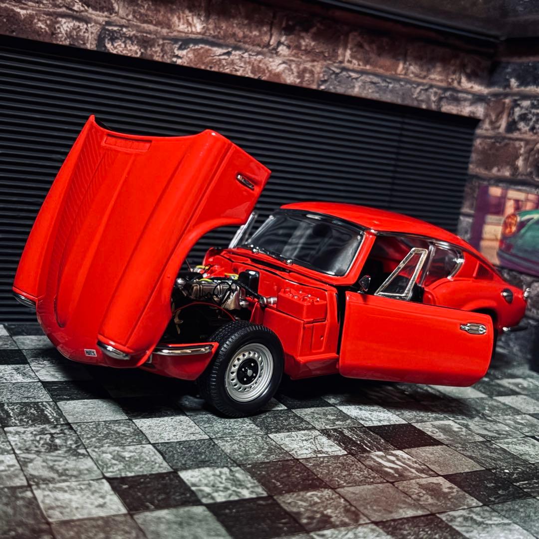 ワンオフカスタム 1/18 SunStar トライアンフ GT6 MK3