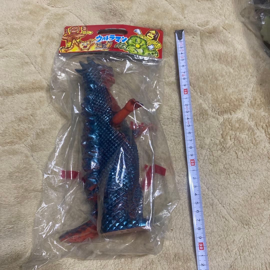 ウルトラマン怪獣フィギュア ベムラー青・赤 未開封