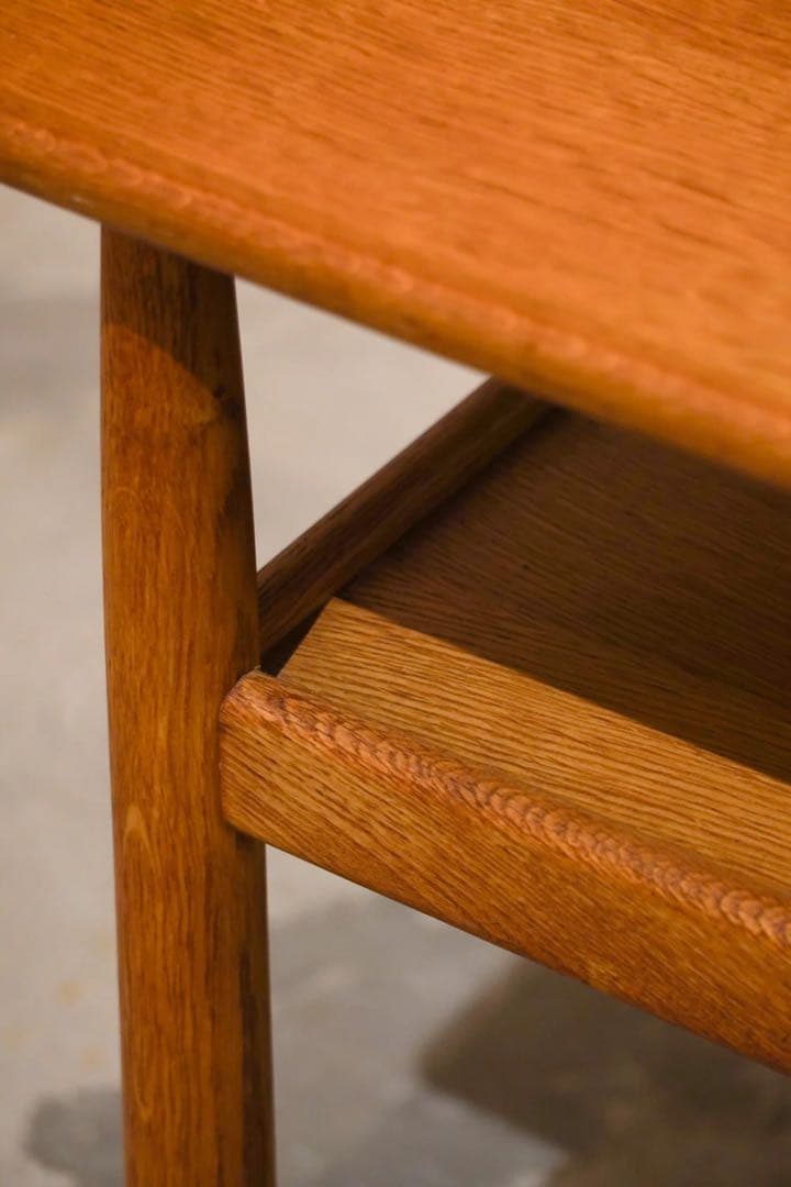 モブラー社製 北欧ヴィンテージ オークサイドテーブル アイヴァン・A・ヨハンソン