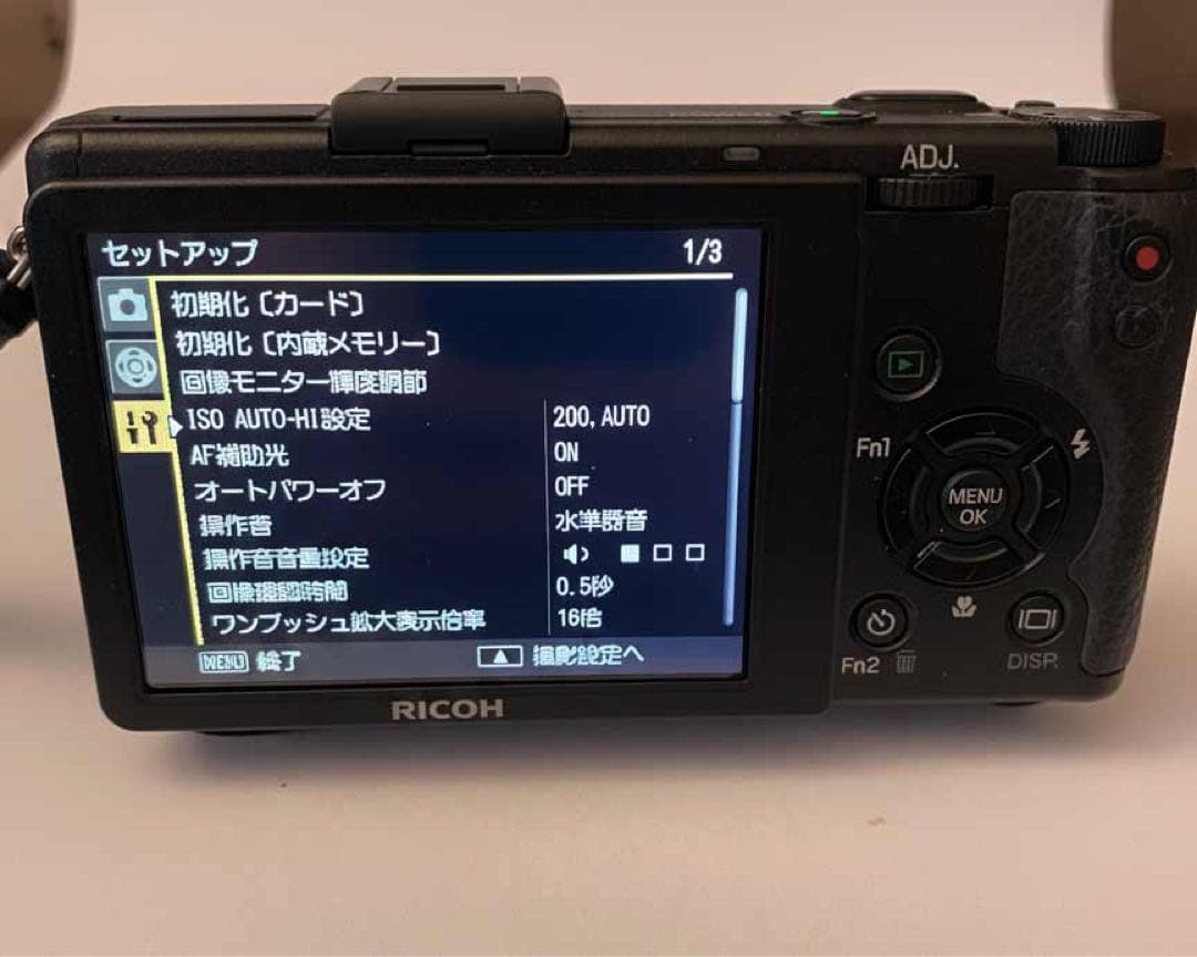 RICOH GR DIGITAL III (CCDセンサー搭載 名機)