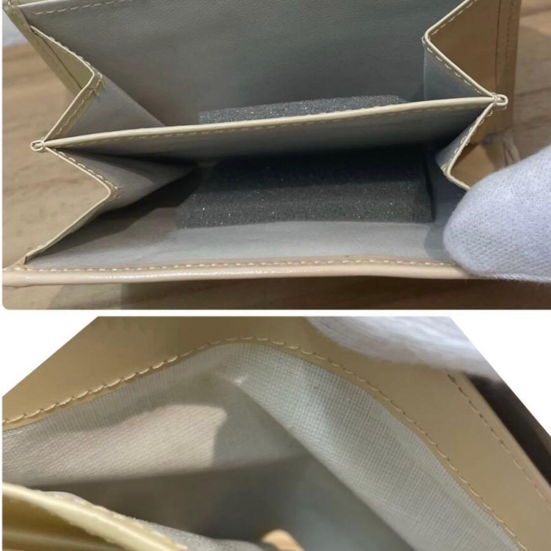 新品未使用　GIVENCHY ジバンシー 二つ折り財布　レザー財布　味岡製