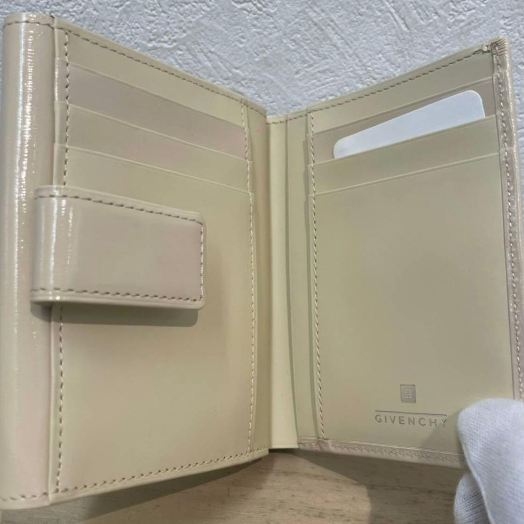 新品未使用　GIVENCHY ジバンシー 二つ折り財布　レザー財布　味岡製