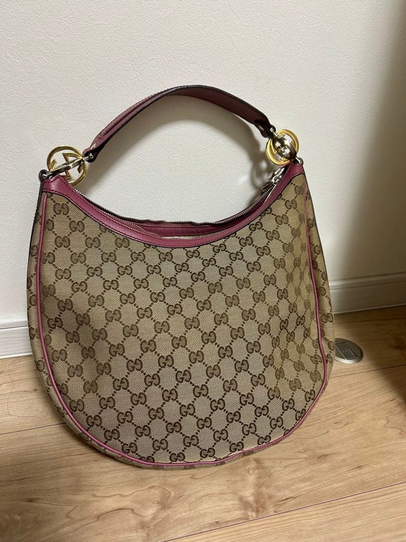 GUCCI　バッグ