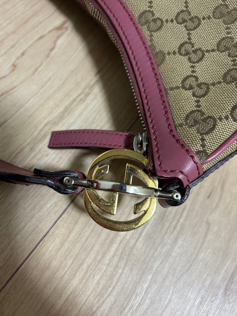 GUCCI　バッグ