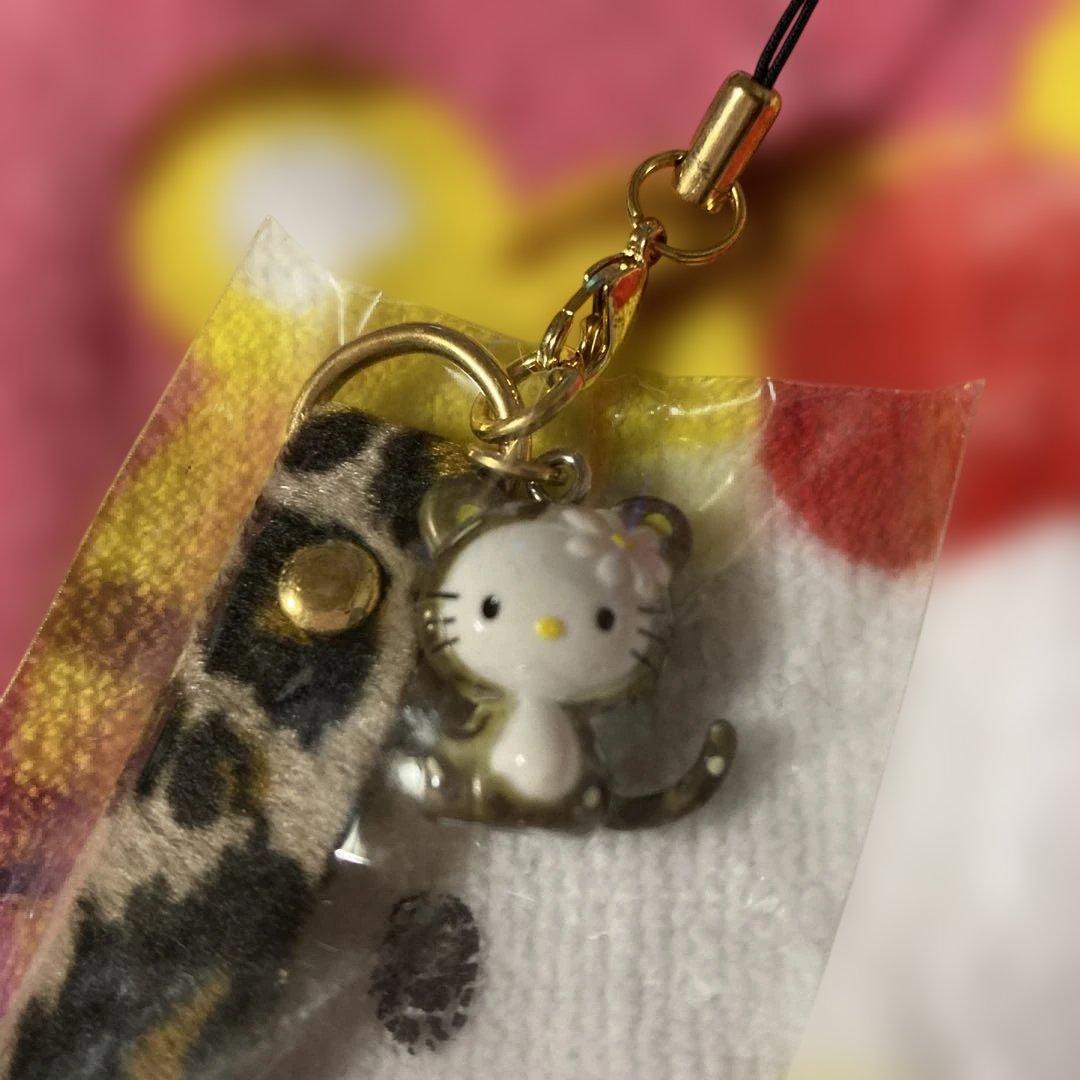 ハローキティ　ヒョウ柄　ストラップ　未使用品　2001