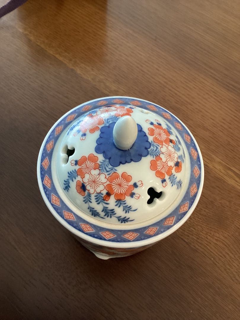 伊万里焼　香爐　香炉　道悦作　共箱、栞付き　色絵