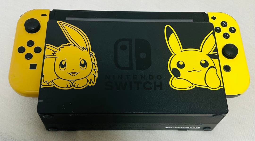12/24まで限定値下げ　Nintendo Switch ピカブイ 本体