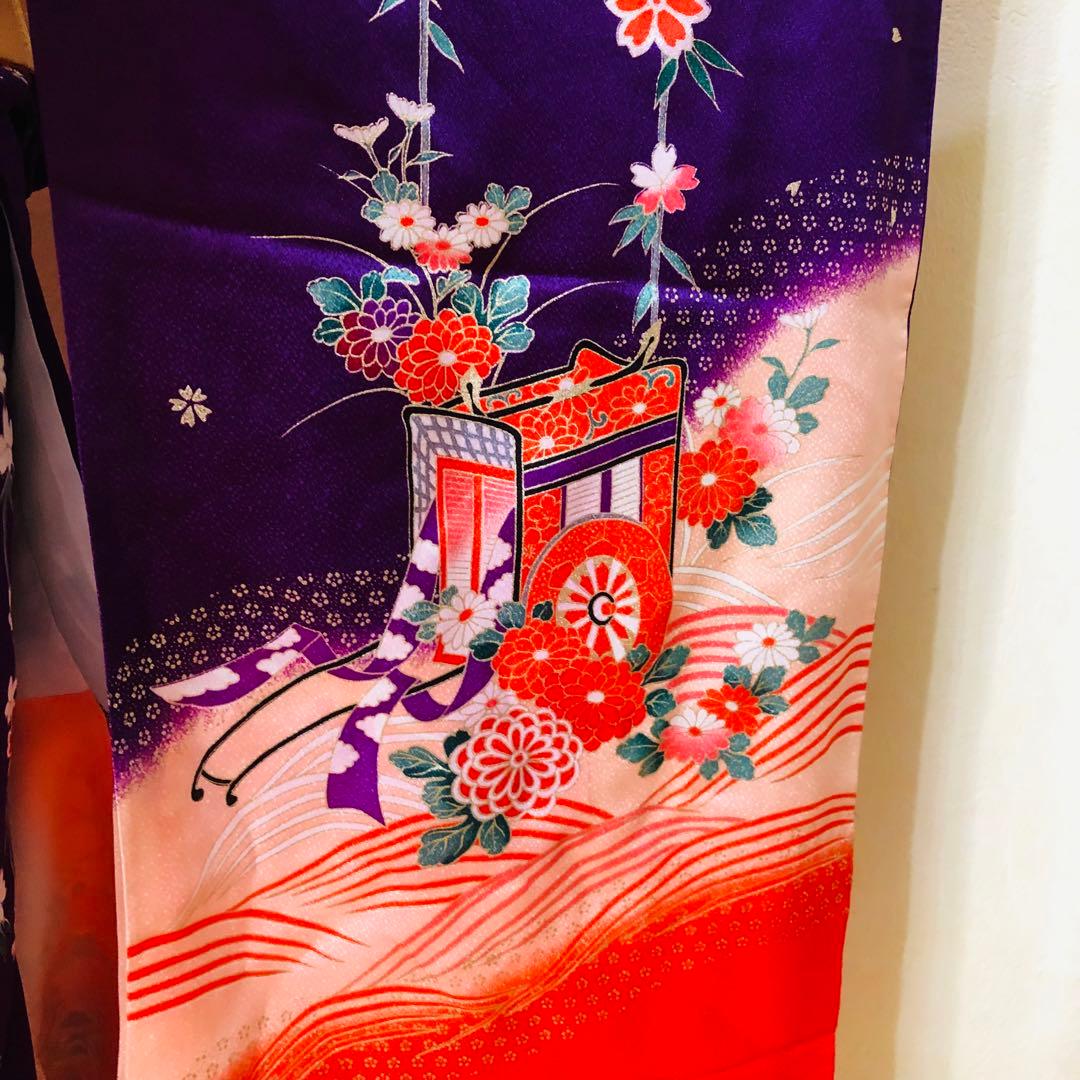 七五三七歳‼正絹豪華紫に裾赤地煌びやか❤️御所車金彩ラメ箔❤️完全フルセット