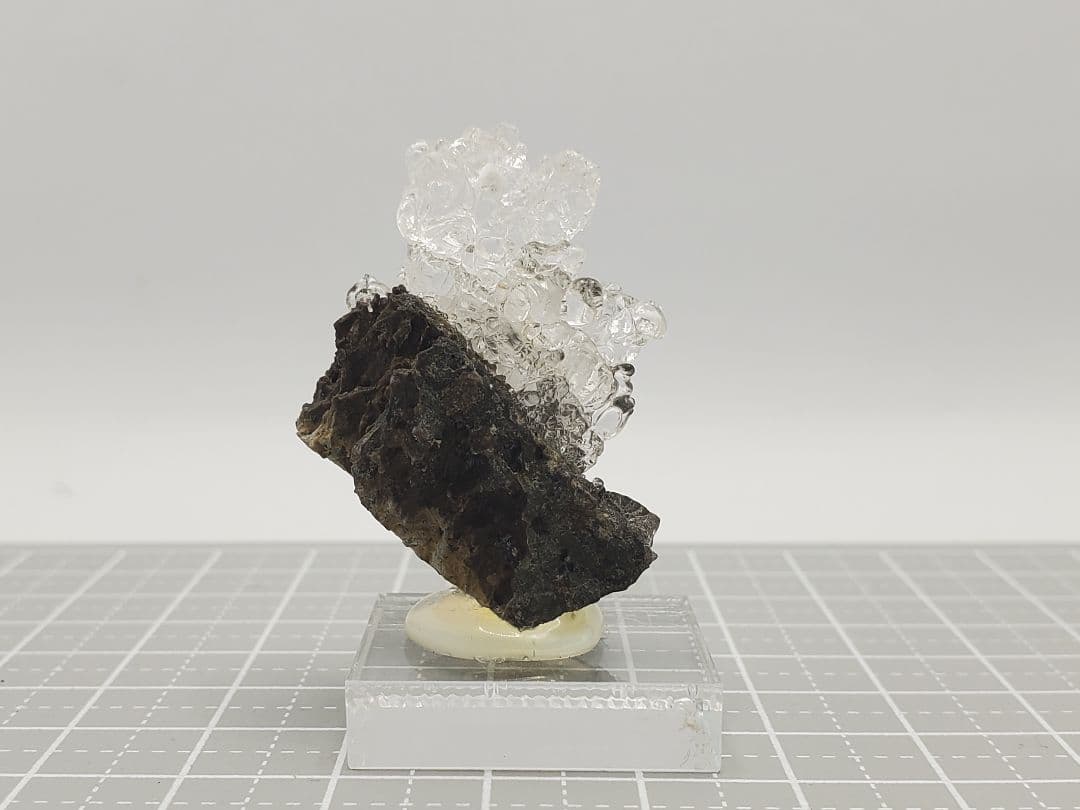 ハイアライトオパール 虹 天然石 原石 鉱物標本 鉱物 母岩付き ハンガリー産