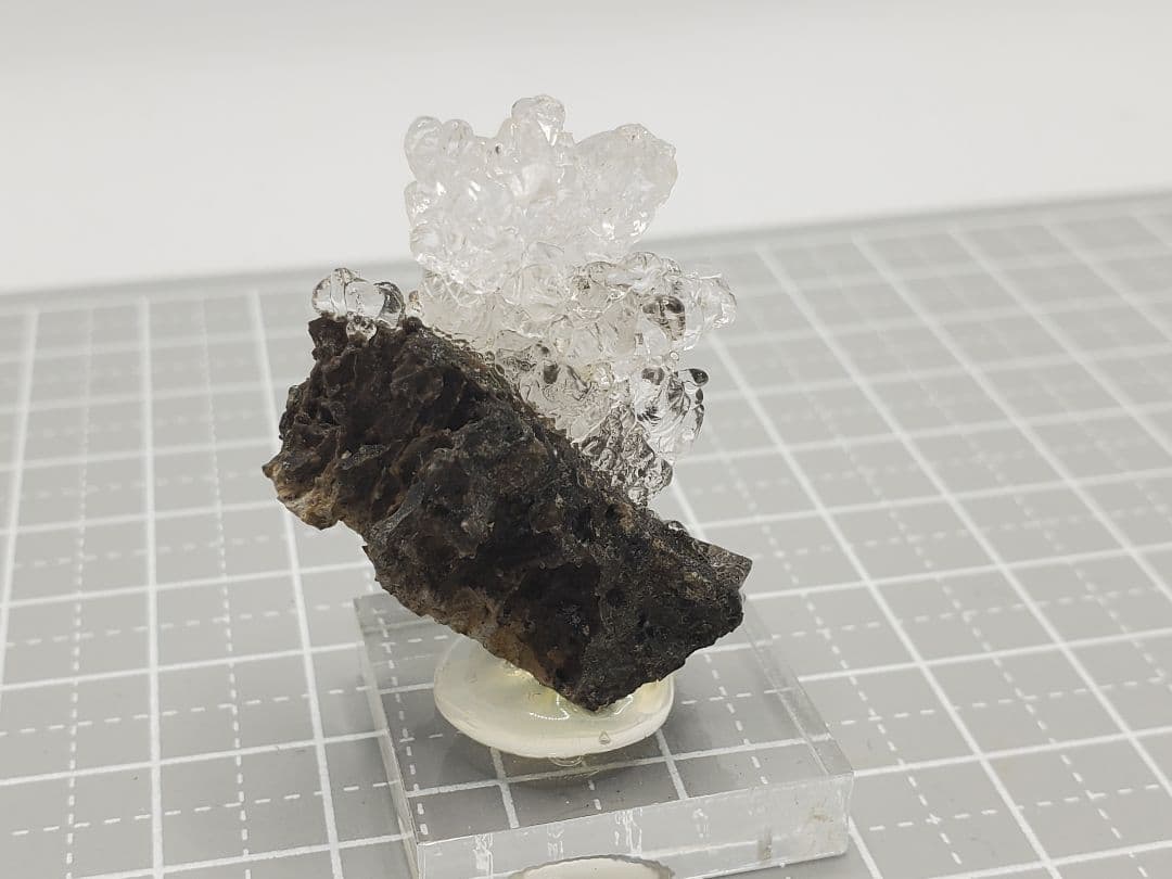 ハイアライトオパール 虹 天然石 原石 鉱物標本 鉱物 母岩付き ハンガリー産