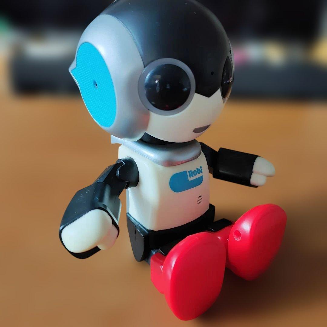 マイルー厶ロビTAKARATOMI　おしゃべりパターン２０００種類以上かわいい