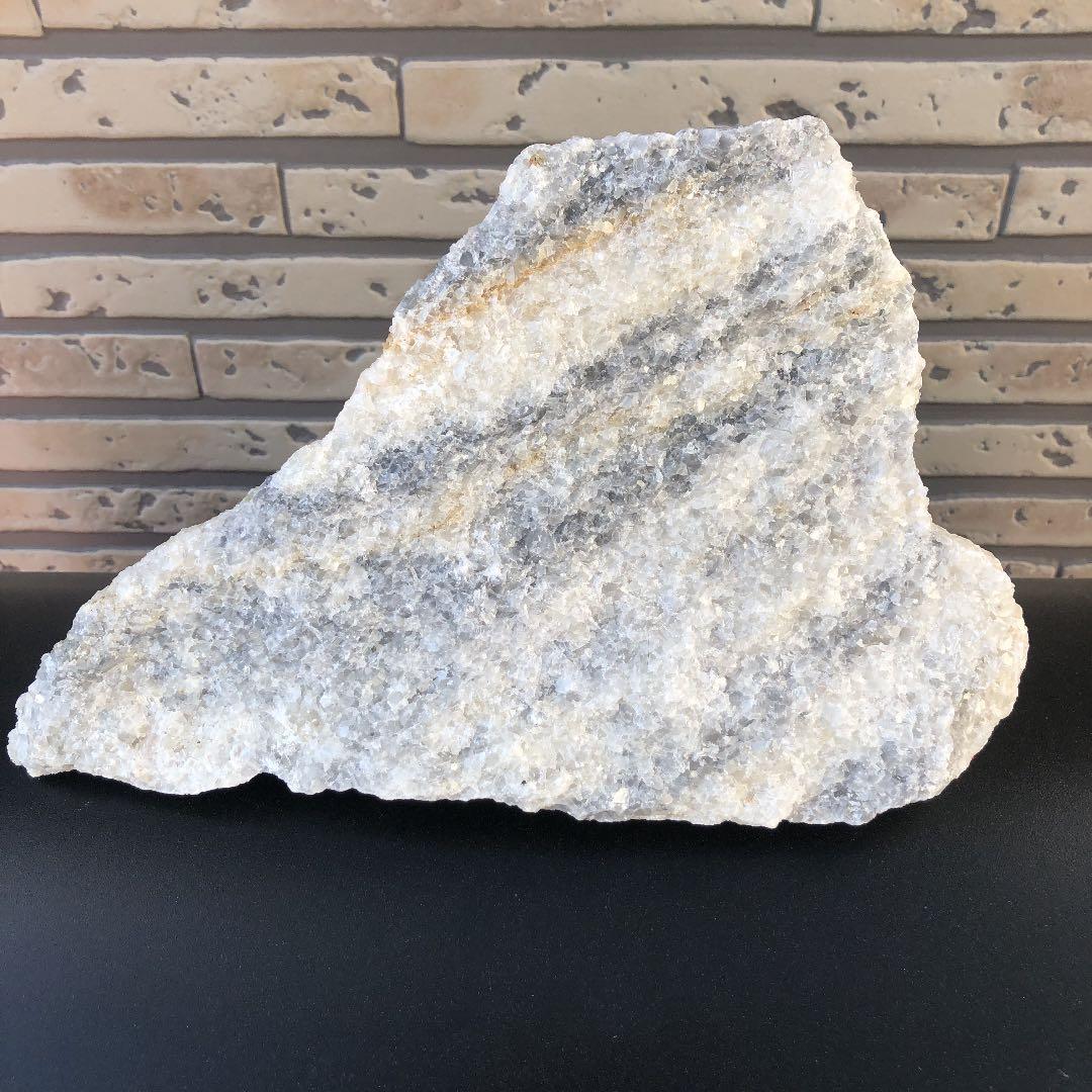 数十年前に手に入れた石です。