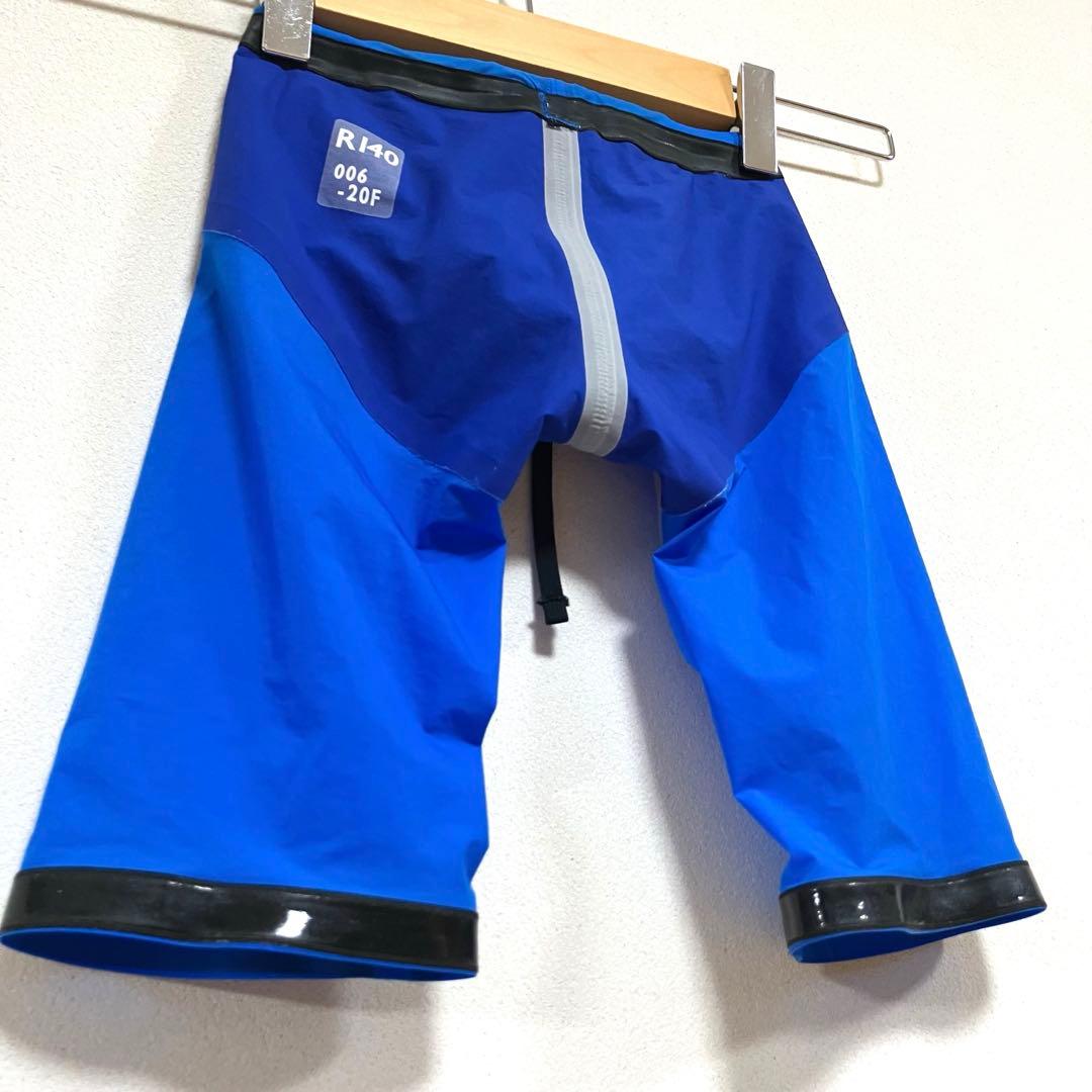 【sydoさま専用】アリーナ 競泳水着 ジュニア男子 140 アルティメット