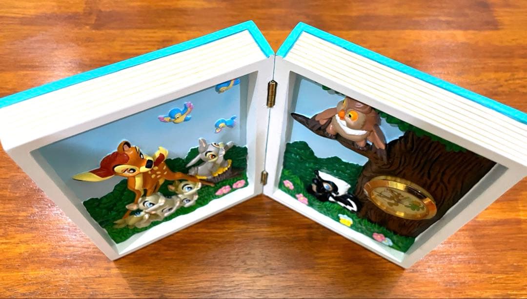 ディズニー　バンビフィギュア時計