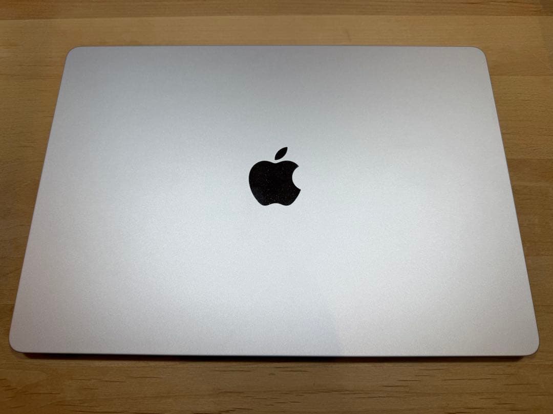 Apple MacBookAir M2 15インチ シルバー 16G/512G