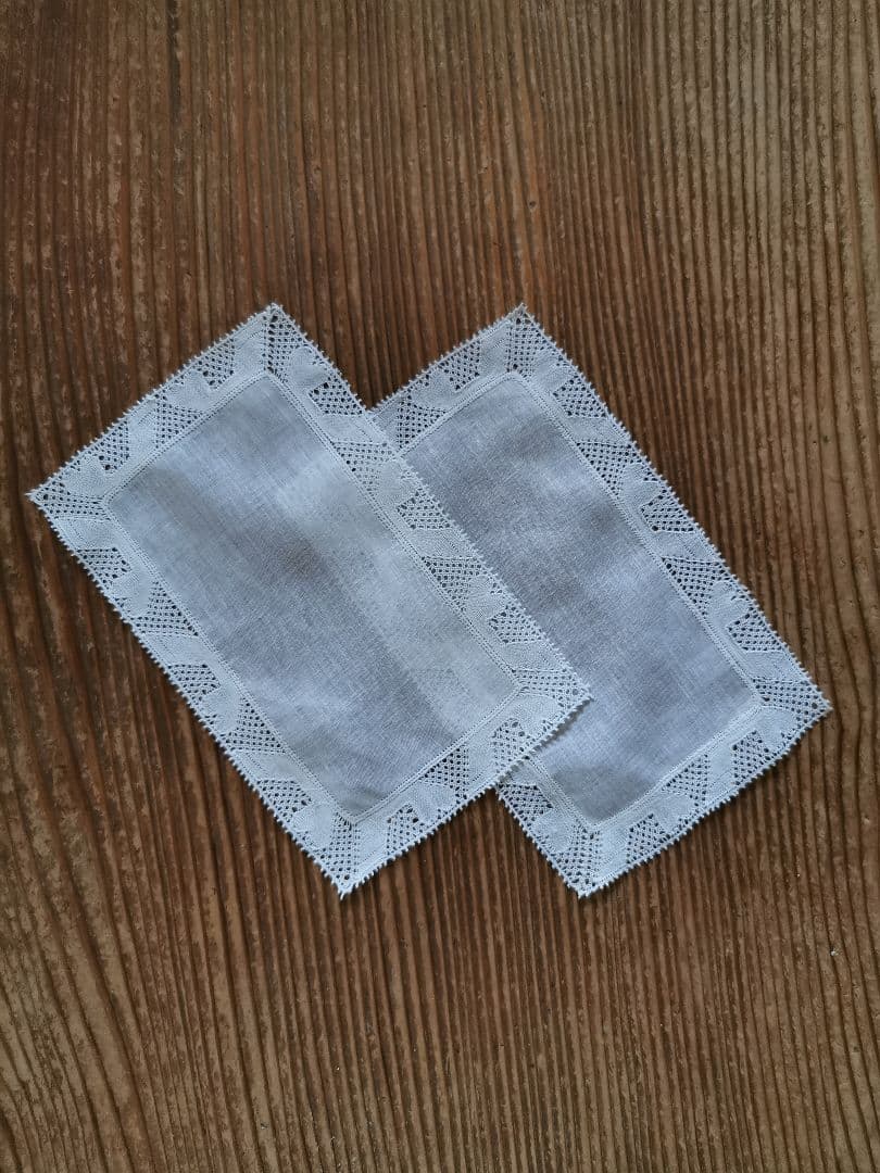 アンティーク フランダースレース 花頭を垂れた薔薇スクエアドイリー ティータオル