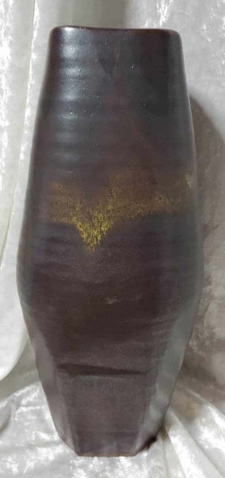 備前焼　大きめ　花器　長太郎