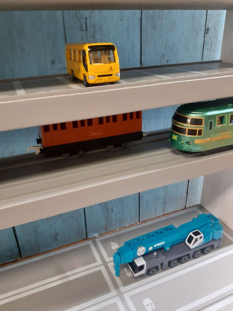 ユーやさま専用トミカプラレール収納棚7段110台ロングトミカ7台駐車