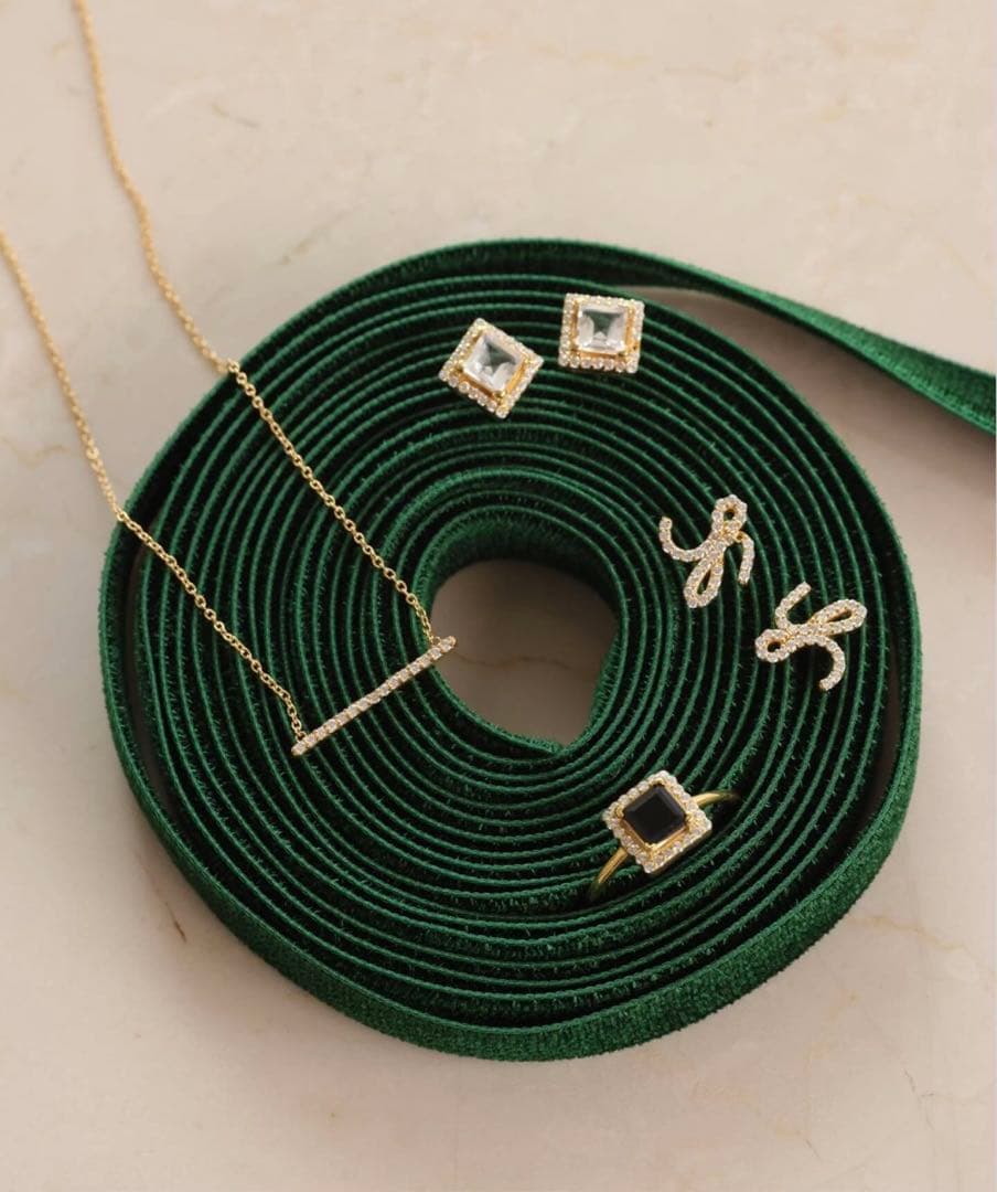 slobe iena odul スクエアカットピアス