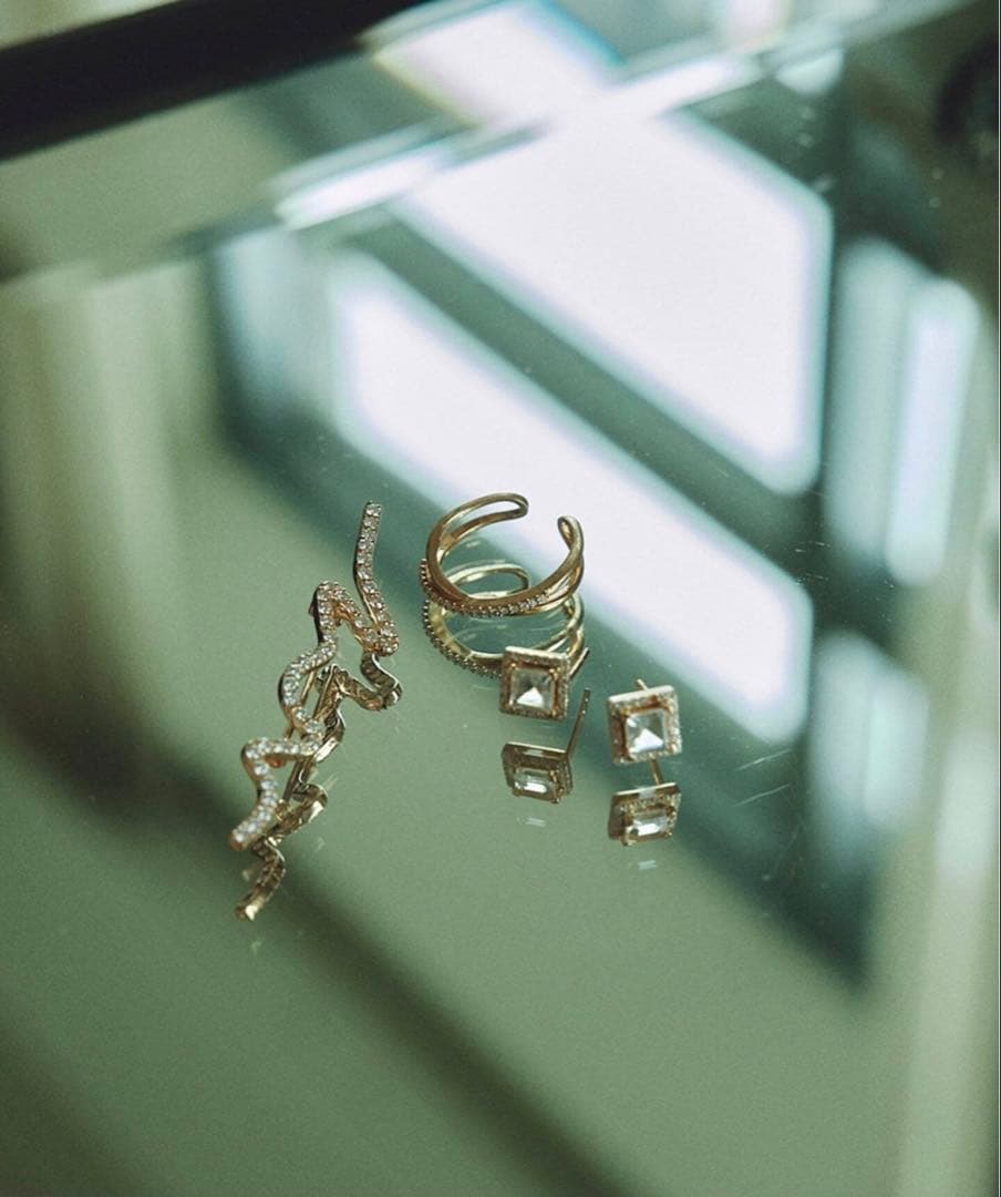 slobe iena odul スクエアカットピアス