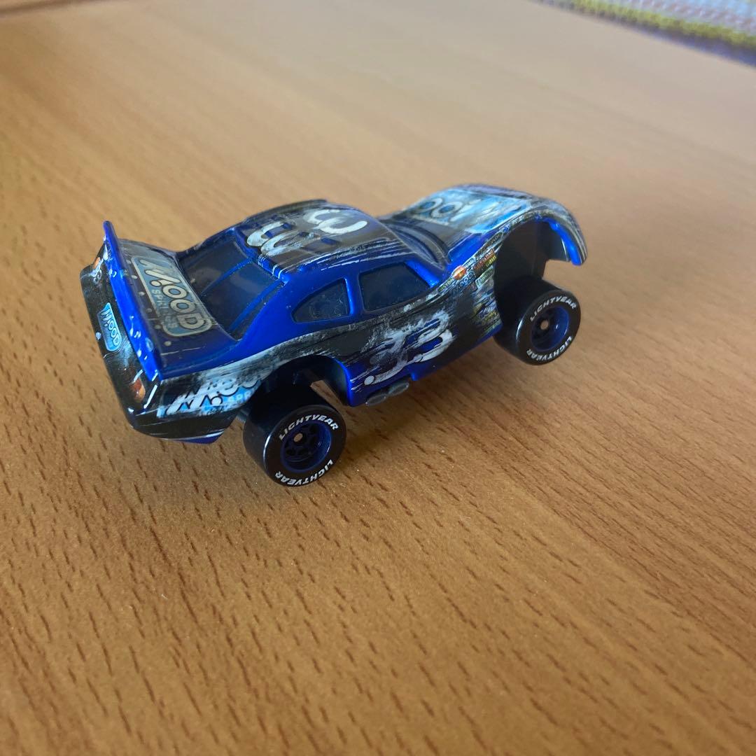 カーズ ムードスプリングス　チャックアームストロング