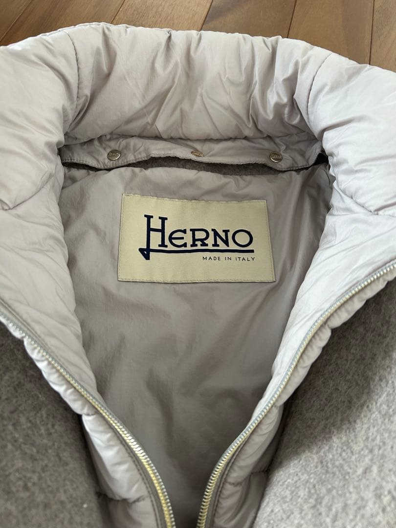 【HERNO】 ライトグレー チェスターコート 42