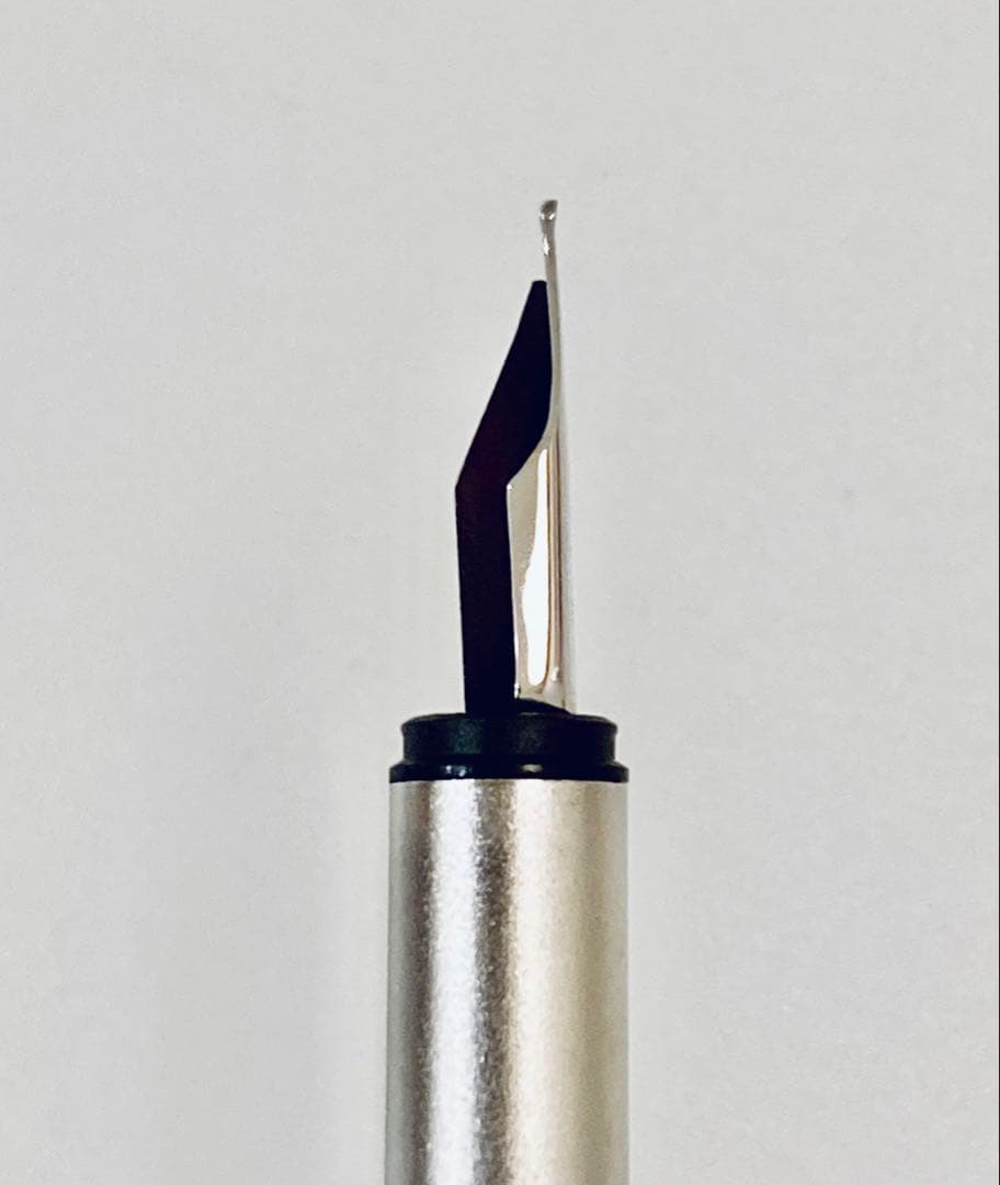 プラチナ仕上げ◆モンブラン 高級万年筆 ノブレスMONTBLANC ペン先14K